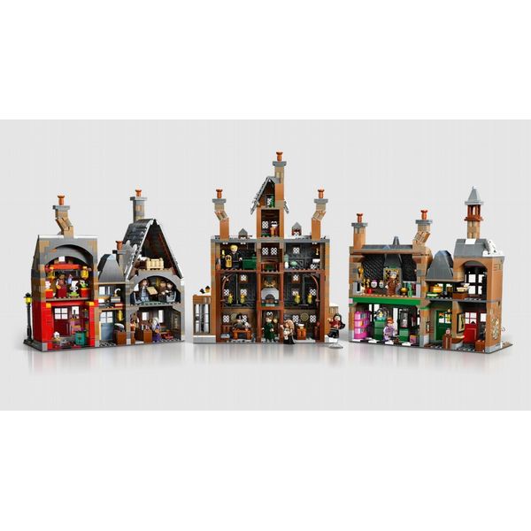 LEGO Harry Potter Village of Hogsmeade- Collector's Edition