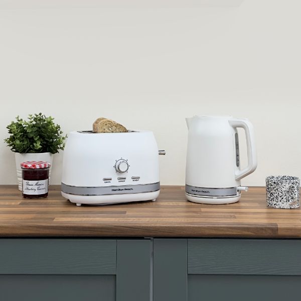 Hamilton Beach Ella Kettle & 2 Slice Toaster Bundle White