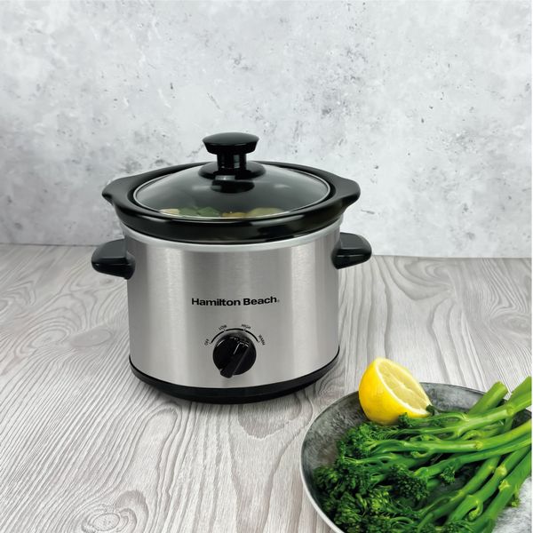 Hamilton Beach Essentials Food Prep Set, 4 in 1 Blender, Deep Fill Sand wich Toaster, 1.8L Slow Cooker - Silver