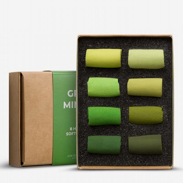 Unison Colour : Soft Pastel : Set of 8 Half Sticks : Green